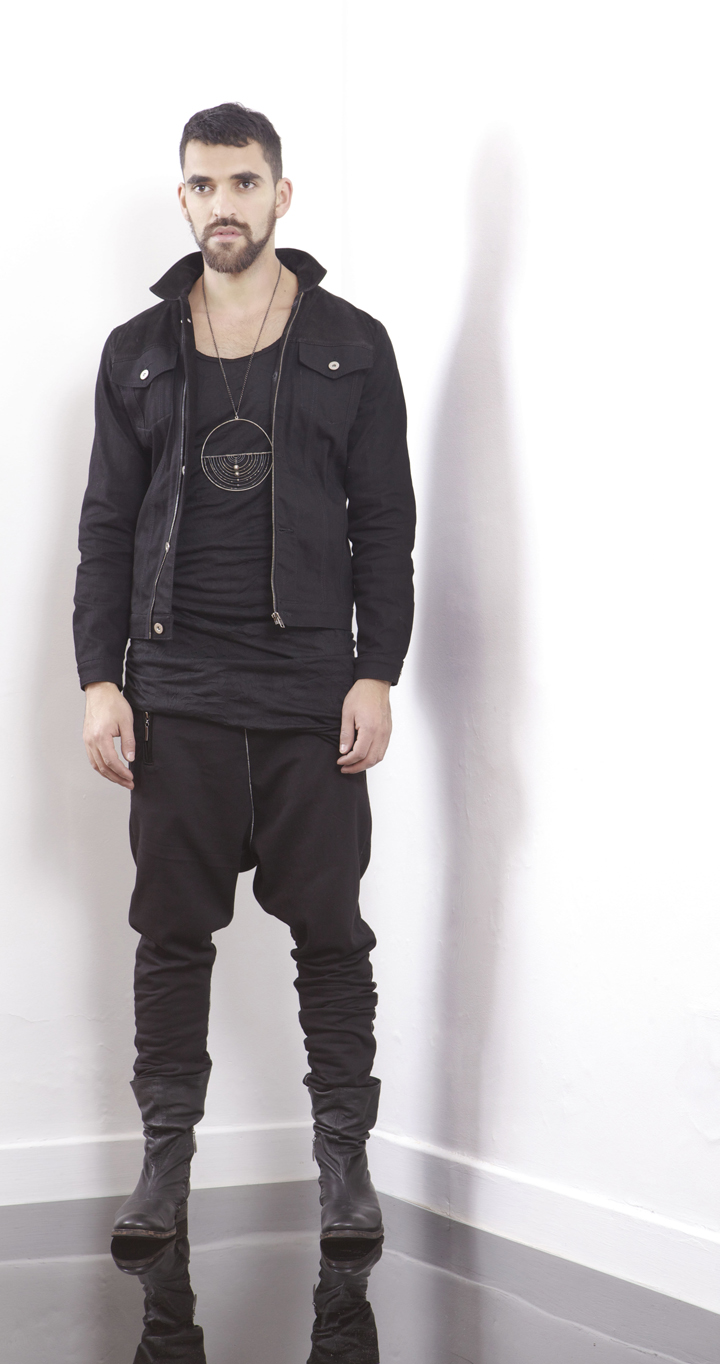 A NEW CROSS SS13 man 3