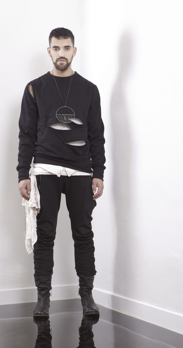 A NEW CROSS SS13 man 8