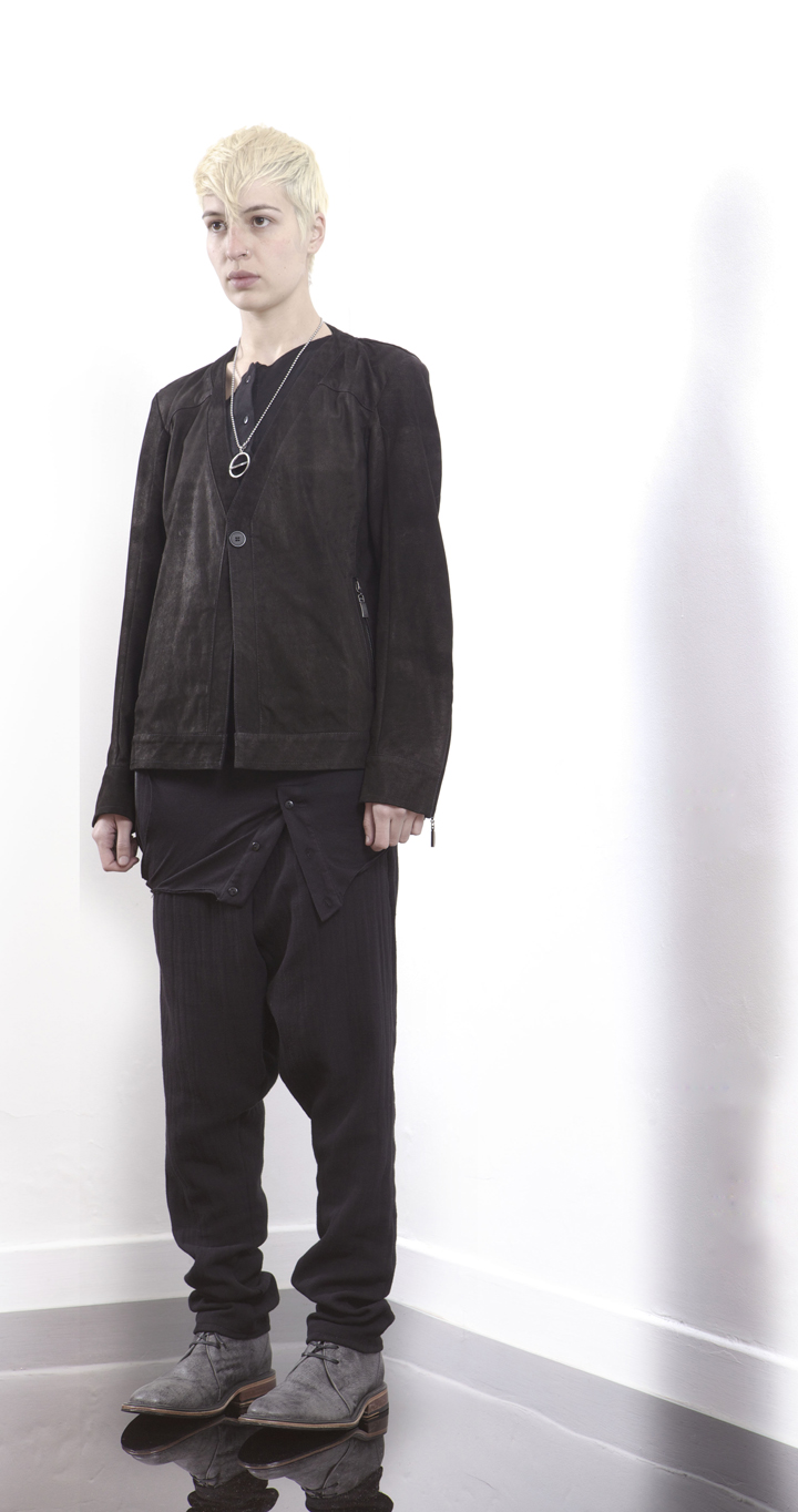 A NEW CROSS SS13 woman 11