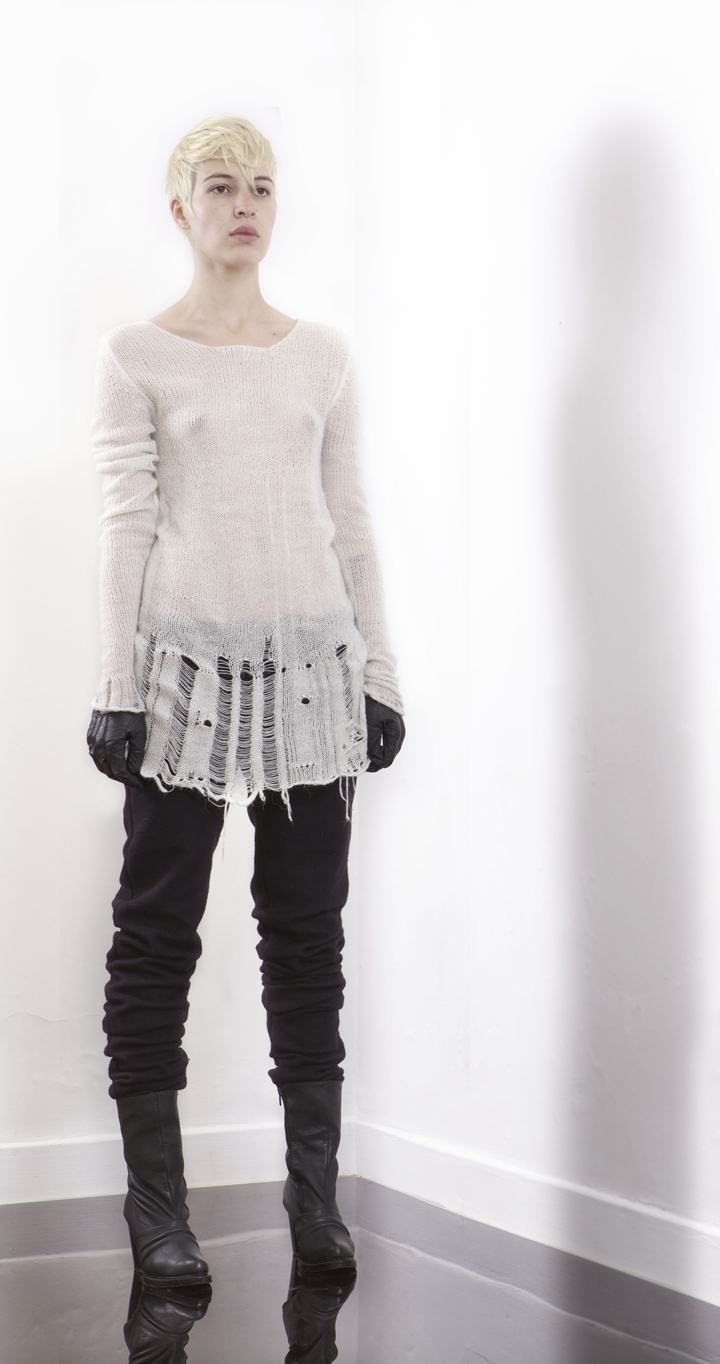 A NEW CROSS SS13 woman 8