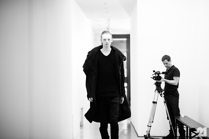 Le-21eme-Adam-Katz-Sinding-Julius-7-Spring-Summer-2014_AKS4378